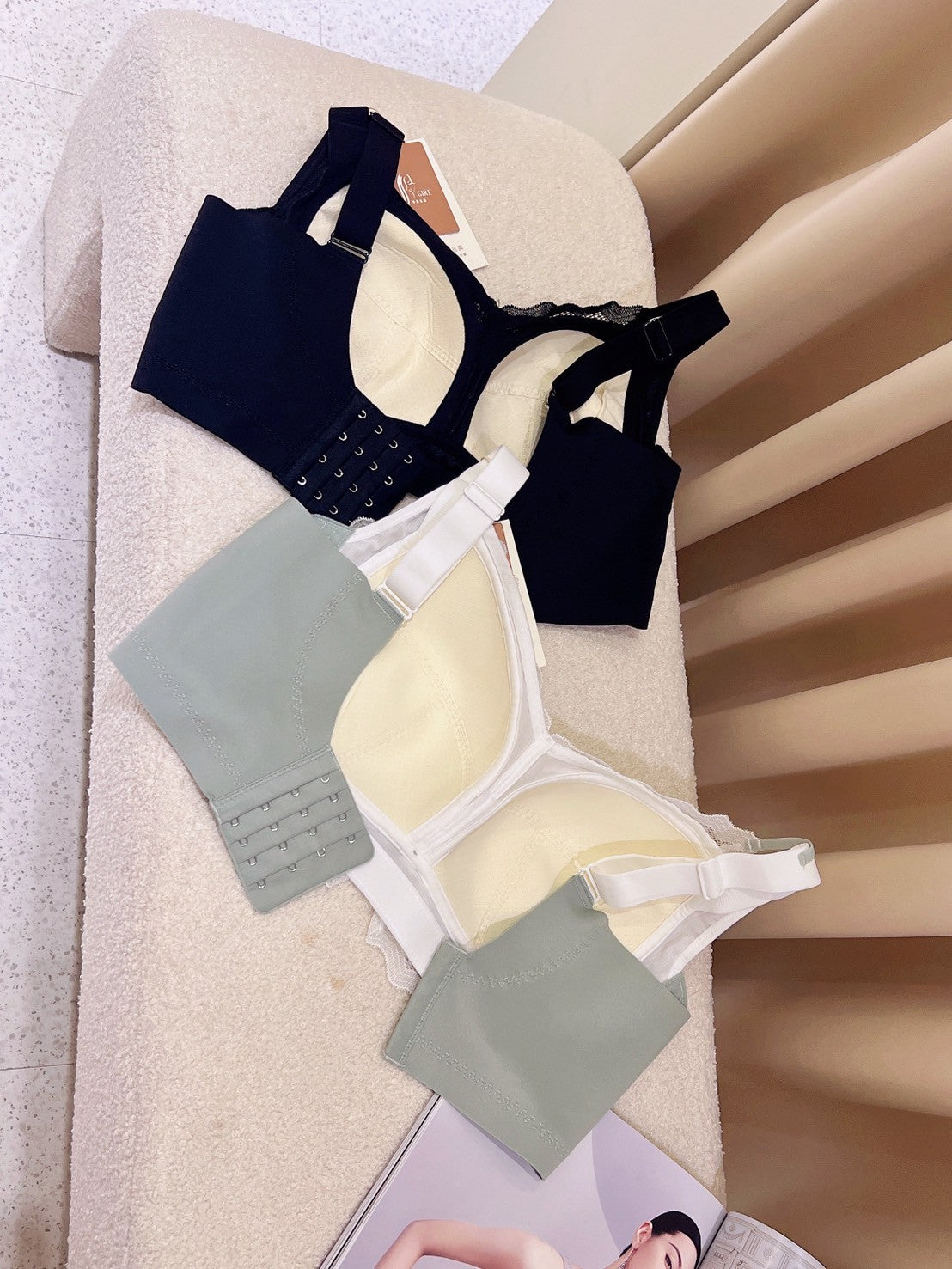 夢語 超薄乳膠大罩杯內衣 C~J杯 性感黑