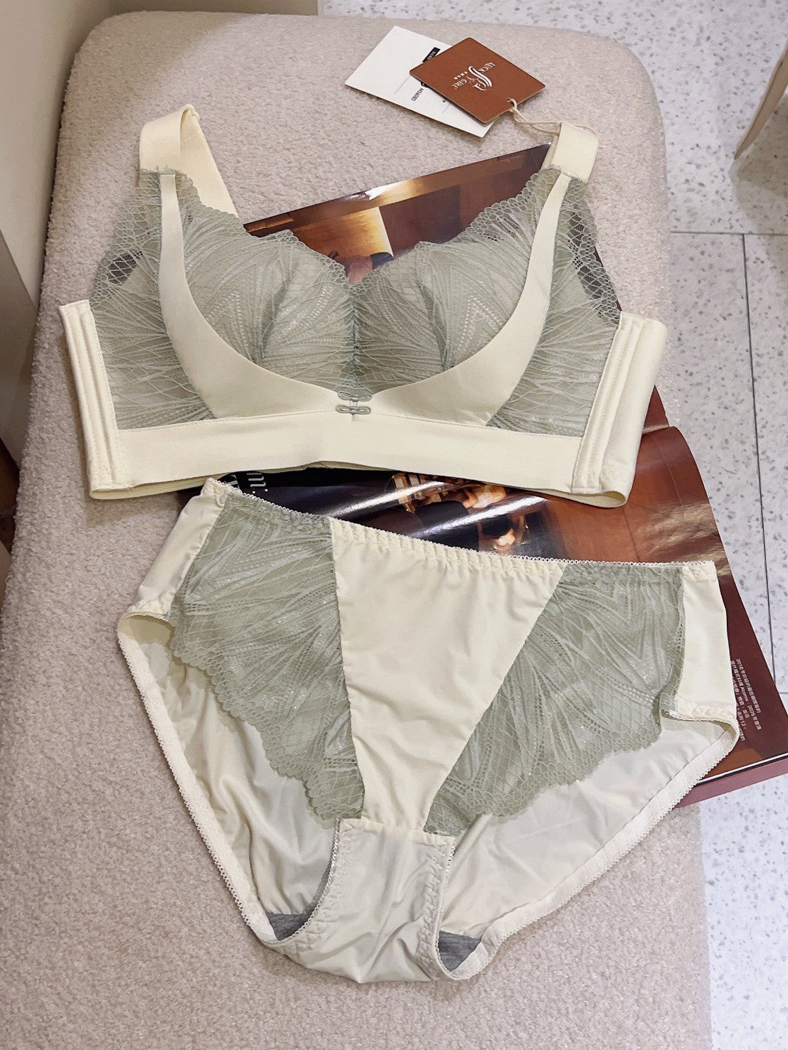 薇露 乳膠杯優惠套裝內衣 B~D杯 檸檬綠