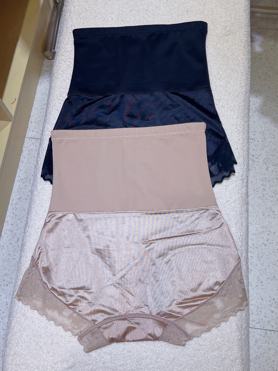 收腹蕾絲高腰塑身內褲 兩色 M~2XL